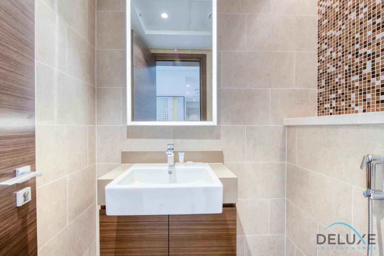 Notable 2Br At Sobha Hartland Greens Mbr City By Deluxe Holiday Homes Dubaj Kültér fotó