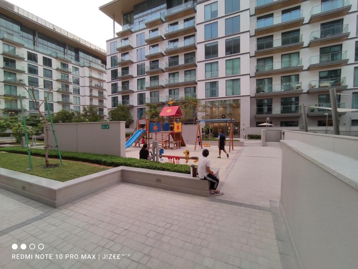 Notable 2Br At Sobha Hartland Greens Mbr City By Deluxe Holiday Homes Dubaj Kültér fotó
