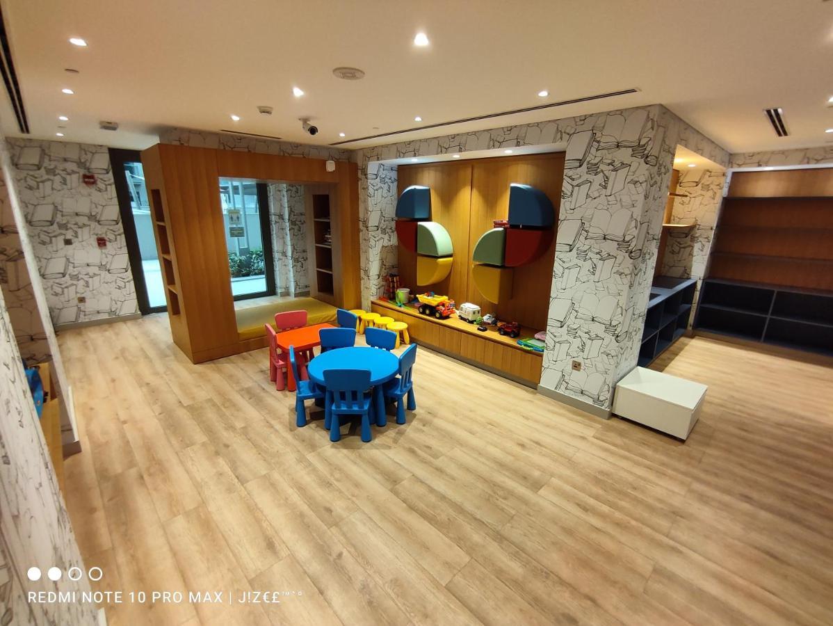 Notable 2Br At Sobha Hartland Greens Mbr City By Deluxe Holiday Homes Dubaj Kültér fotó